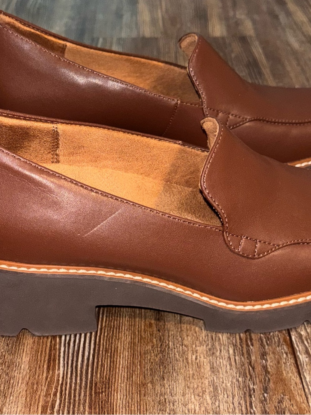 Naturalizer Women’s Chestnut Brown Leather Slip-On Loafers - Picture 3 of 7